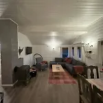 Maxi With Sauna And Jacuzzi * Kovan