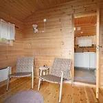 Maxi With Sauna And Jacuzzi Kovan