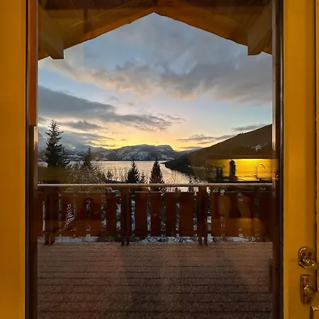 Maxi With Sauna And Jacuzzi Дом отдыха Kovan